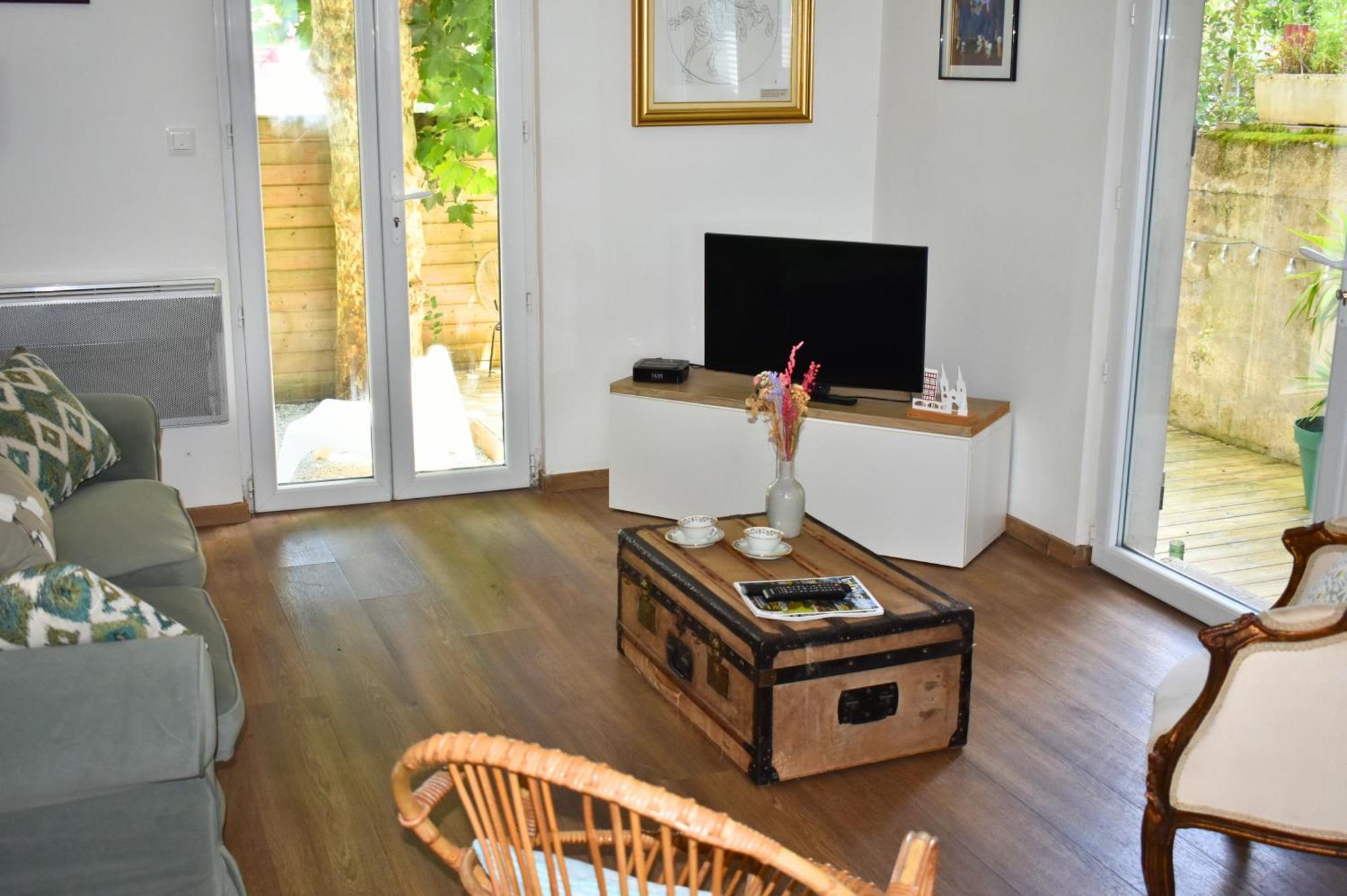 Villa Regis - Jardin-Parking-Wifi-Equipe Байон Екстериор снимка